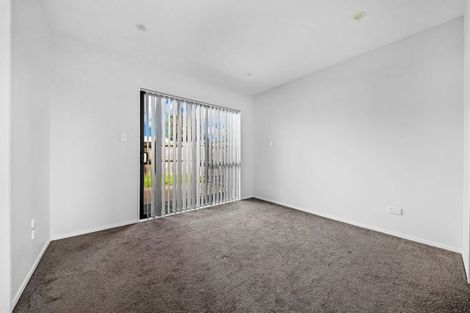 Photo of property in 1/25 Kennington Drive, Clendon Park, Auckland, 2103
