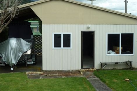 Photo of property in 37 Seaview Avenue, Te Puru, Thames, 3575