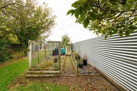 Photo of property in 25 Hunia Street, Marton, 4710