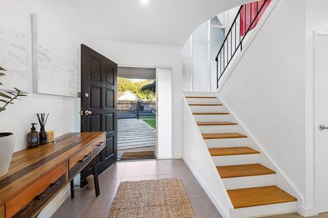 Photo of property in 41 The Circle, Manly, Whangaparaoa, 0930