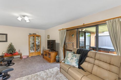Photo of property in 21 Peebles Drive, Hei Hei, Christchurch, 8042