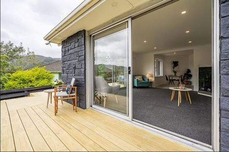 Photo of property in 5 Harlow Grove, Wainuiomata, Lower Hutt, 5014