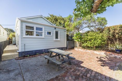 Photo of property in 33 Normanby Street, Newtown, Wellington, 6021