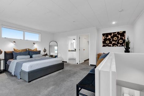 Photo of property in 93 Govett Avenue, Frankleigh Park, New Plymouth, 4310