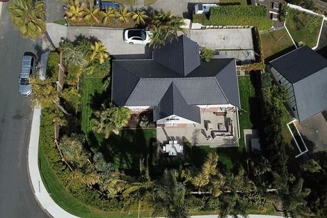 Photo of property in 38 Catalina Crescent, Forrest Hill, Auckland, 0620