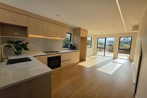 Photo of property in 18f Sunnyhill Crescent, Sunnyhills, Auckland, 2010