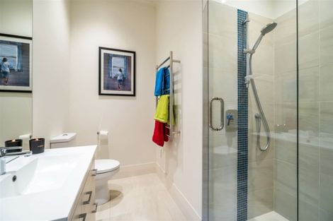 Photo of property in 27 Merani Street, Narrow Neck, Auckland, 0622