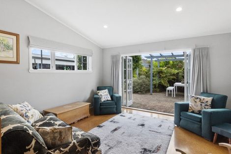 Photo of property in 3 Saint Olpherts Avenue, Hamilton East, Hamilton, 3216