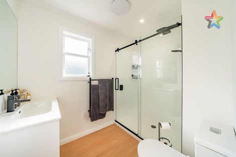 Photo of property in 21 Bledisloe Crescent, Wainuiomata, Lower Hutt, 5014