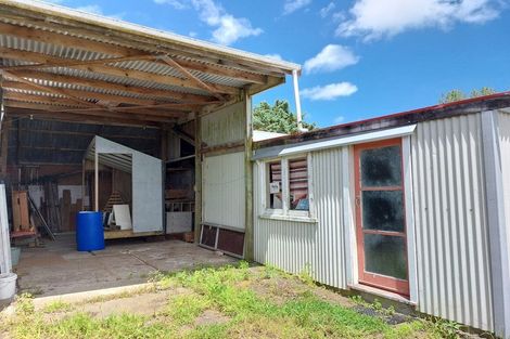 Photo of property in 54 Whakapirau Road, Maungaturoto, 0583