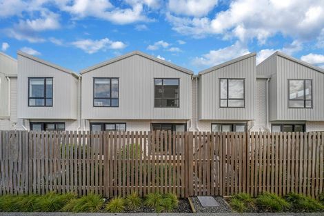 Photo of property in 4/29 Normandy Place, Henderson, Auckland, 0610
