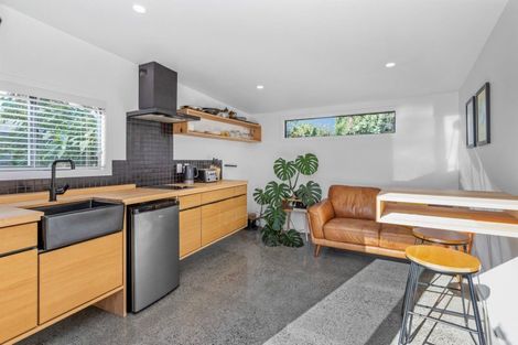 Photo of property in 7 Avenue Road, Greenmeadows, Napier, 4112