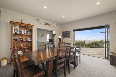 Photo of property in 307 Ngahere Park Road, Turitea, Palmerston North, 4472