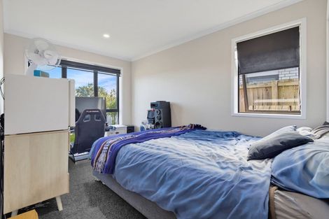 Photo of property in 16 Opouatu Avenue, Glenbrook, 2681