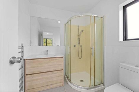 Photo of property in 27a Keegan Drive, Massey, Auckland, 0614