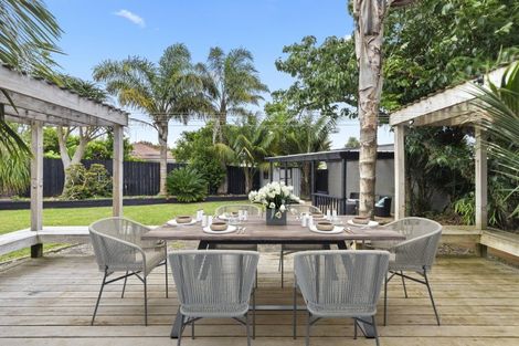 Photo of property in 25 Garden Terrace, Pukekohe, 2120