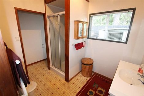 Photo of property in 1/107 Konini Road, Titirangi, Auckland, 0604