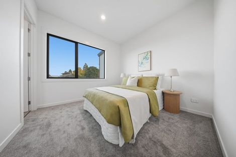 Photo of property in 2e Rangitoto Terrace, Milford, Auckland, 0620