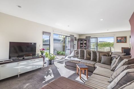 Photo of property in 8/64 Schnapper Rock Road, Schnapper Rock, Auckland, 0632
