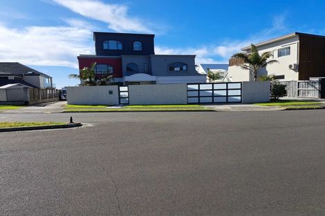 Photo of property in 26a Sunbrae Grove, Mount Maunganui, 3116
