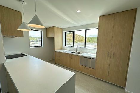 Photo of property in 50 Oakum Road, Whitby, 5024