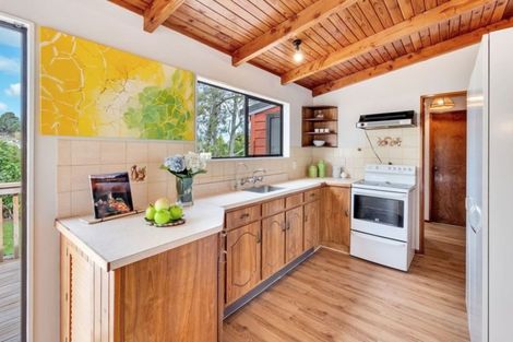 Photo of property in 5 Kayle Glen, West Harbour, Auckland, 0618