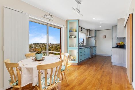 Photo of property in 13 Mcdowell Crescent, Hillcrest, Auckland, 0627