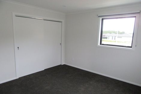 Photo of property in 54 Mawai Hakona Drive, Wallaceville, Upper Hutt, 5018