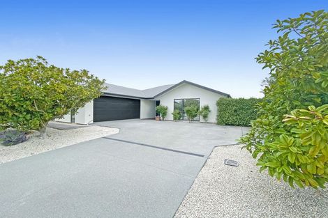 Photo of property in 53 Aroha Street, Pegasus, 7612