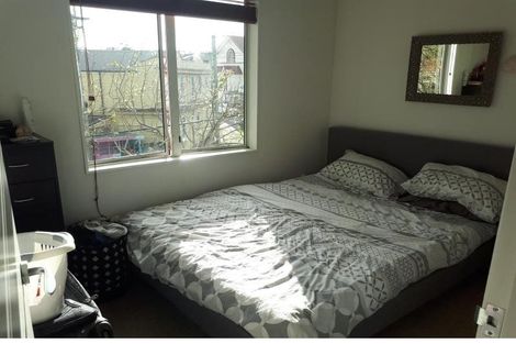 Photo of property in 1 Luxford Street, Berhampore, Wellington, 6023