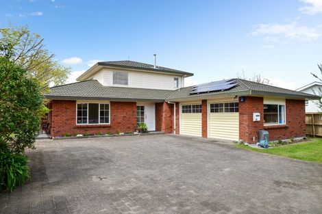 Photo of property in 17 Willowfield Place, Pukete, Hamilton, 3200
