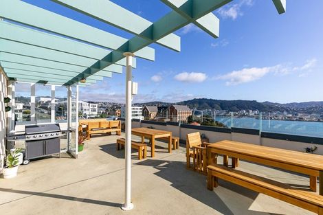 Photo of property in Jerningham Apartments, 20 Oriental Terrace, Oriental Bay, Wellington, 6011