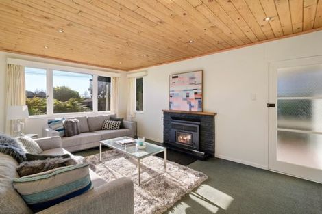 Photo of property in 28 Charles Road, Hannahs Bay, Rotorua, 3010