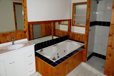 Photo of property in 18 Sir George Back Street, Opua, 0200