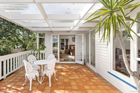 Photo of property in 103 Matipo Road, Mairangi Bay, Auckland, 0630