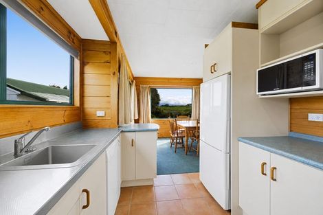 Photo of property in 516 Turuturu Road, Hawera, 4674