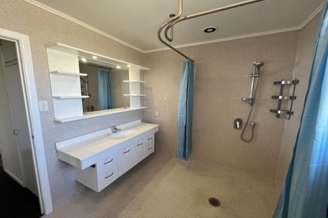 Photo of property in 21 Barrett Road, Whalers Gate, New Plymouth, 4310