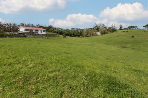 Photo of property in 106 Rehutai Road, Baylys Beach, Dargaville, 0377