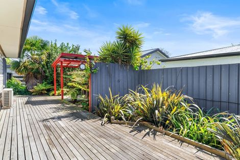 Photo of property in 64 Cuffs Road, Wainoni, Christchurch, 8061