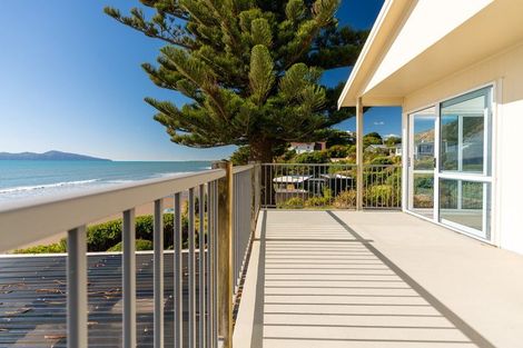 Photo of property in 52 Ames Street, Paekakariki, 5034