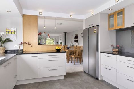 Photo of property in 225 Waitohu Valley Road, Otaki, 5583