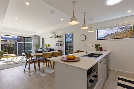 Photo of property in 11 Red Cottage Drive, Lake Hayes, Queenstown, 9304