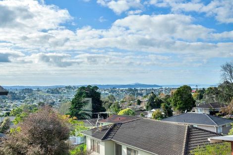 Photo of property in 285 Don Buck Road, Massey, Auckland, 0614