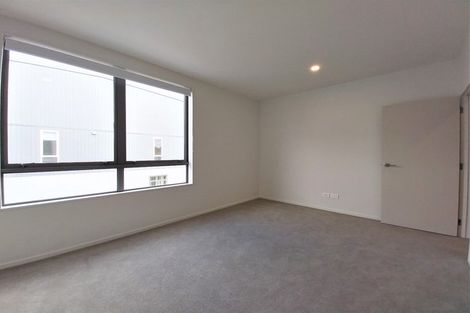 Photo of property in 588f Te Atatu Road, Te Atatu Peninsula, Auckland, 0610
