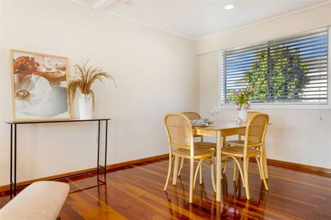 Photo of property in 2/61 Royal View Road, Te Atatu South, Auckland, 0610