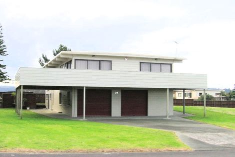 Photo of property in 19 Blue Bell Parade, Omaha, 0986