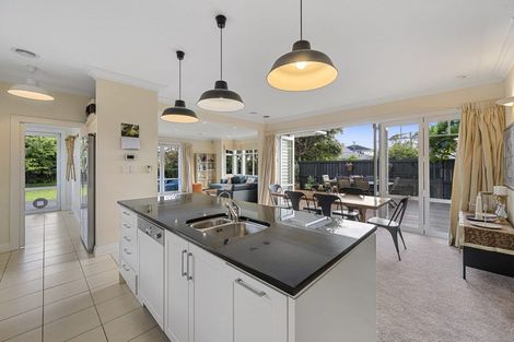 Photo of property in 7 Junction Street, Fairfield, Lower Hutt, 5011