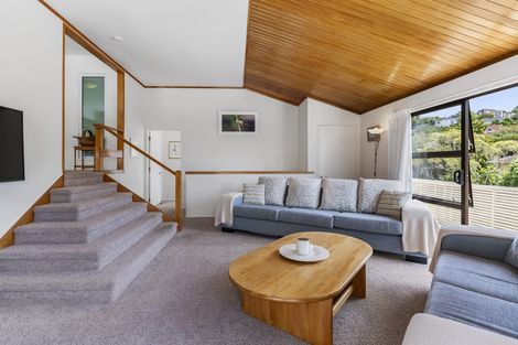 Photo of property in 5 Honeysuckle Lane, Mairangi Bay, Auckland, 0630