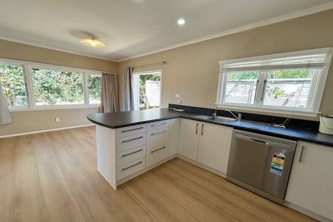 Photo of property in 121 Stredwick Drive, Torbay, Auckland, 0630