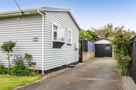Photo of property in 6 Galt Street, Hawera, 4610